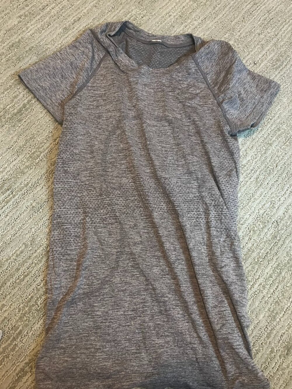 Lulu Swifty Tech Gray Size 4